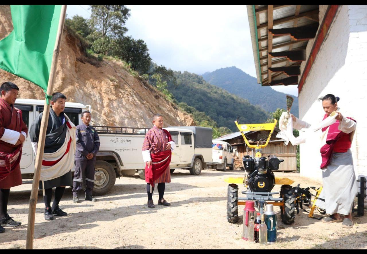 On the auspicious day of Lhabab Duechen-Decending day of lord buddha, Dasho Dzongdag, accompanied by Sakteng  Dungpa handover a mini powertiller each to the community of Khelephu and khadsheyteng chiwog under Merak Gewog. The gender friendly machine will play a vital role and address farm labour shortage issues particularly the women of khasheyteng chiwog the sole breadearner of households. The program was supported by Merak Gewog Administration.